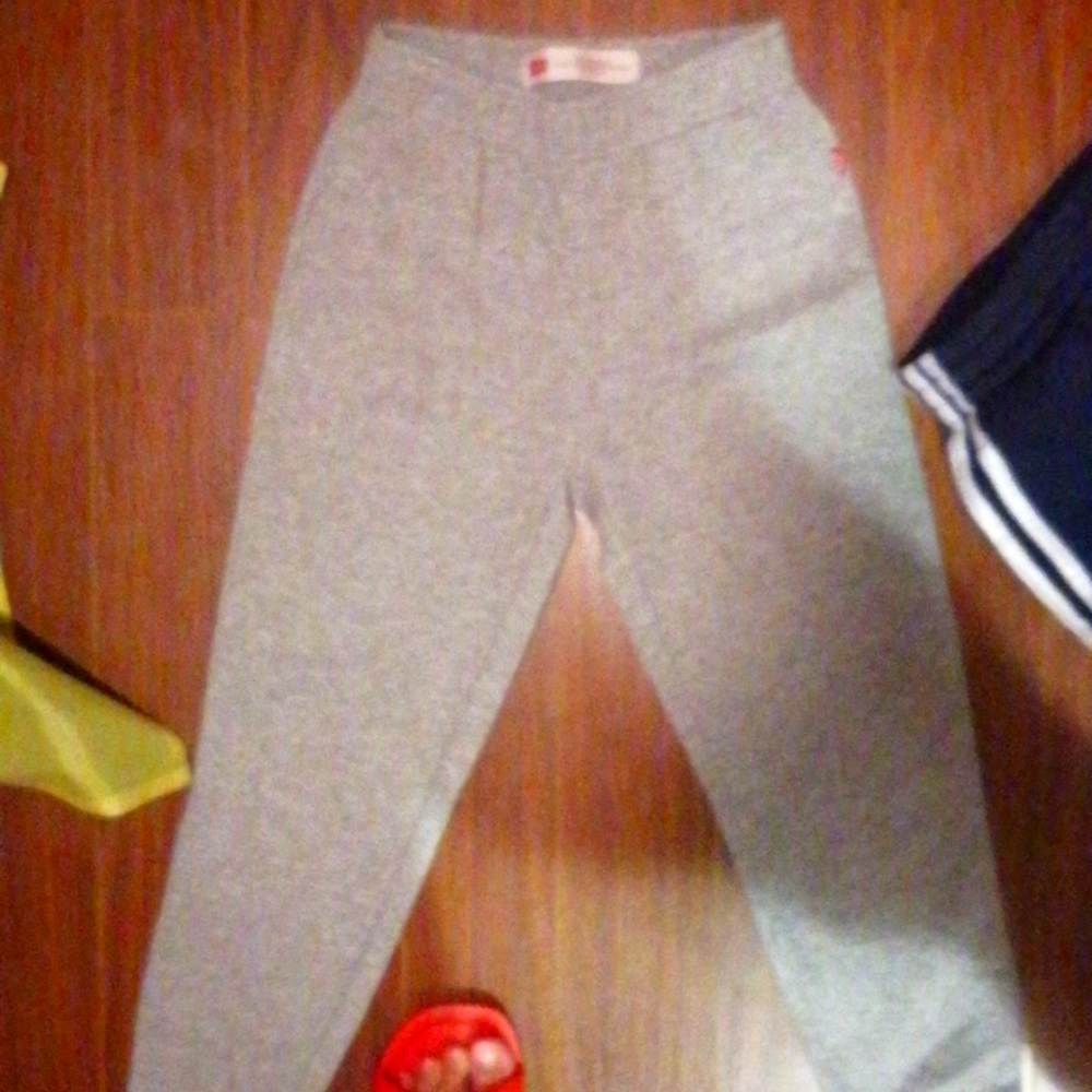 Levi's  grey knit joggers size medium kids